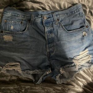Levi’s shorts